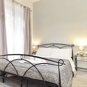 O Magenta Baylon B Guest house Rome